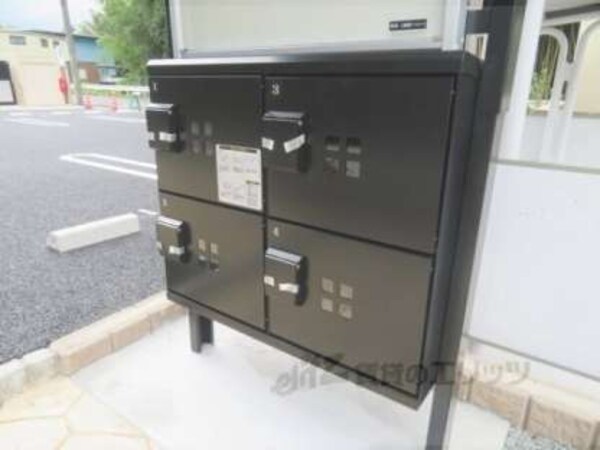 宅配ボックス