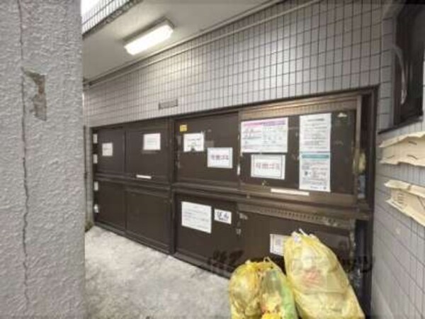 ゴミ置き場
