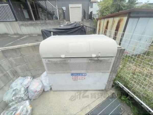 ゴミ置き場
