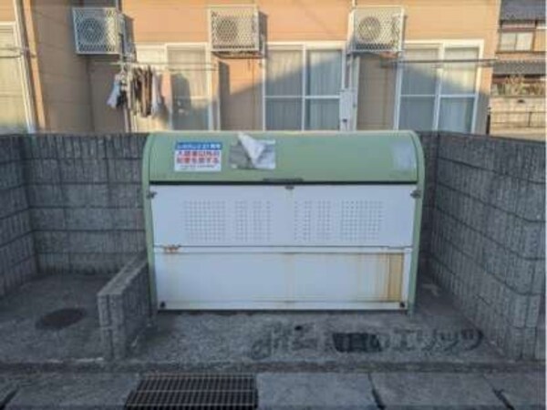 ゴミ置き場