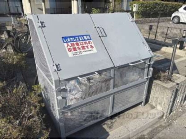ゴミ置き場