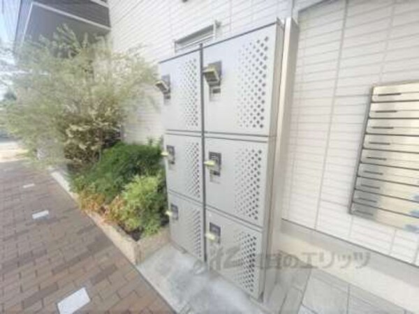 宅配ボックス