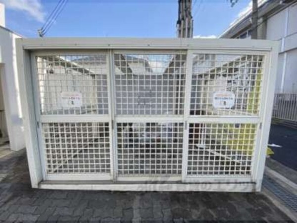 ゴミ置き場