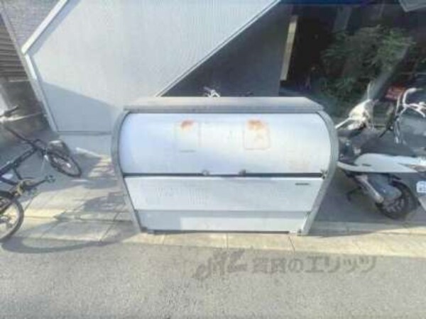 ゴミ置き場