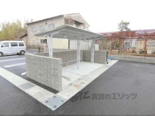 手前側駐輪場