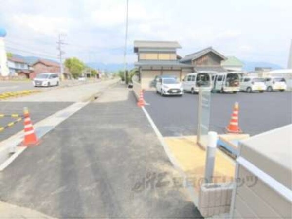 前面道路(工事中)