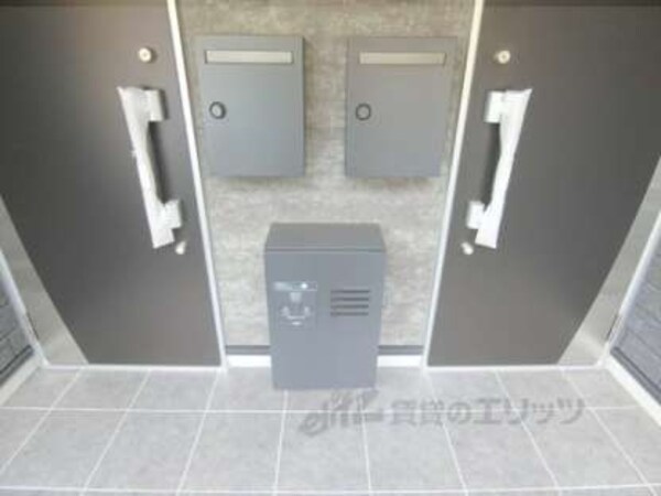 エントランス(宅配ボックス)