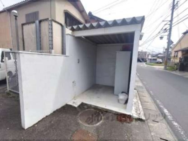 ゴミ置き場