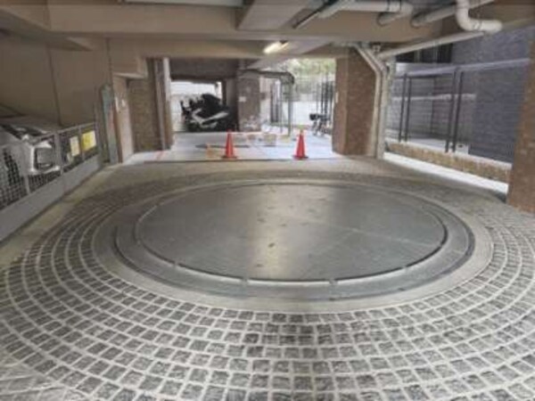 来客者用駐車場