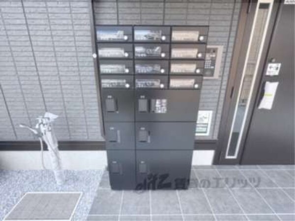 宅配ボックス