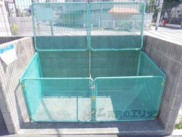 ゴミ置き場
