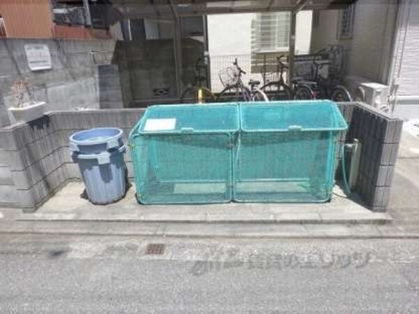 ゴミ置き場