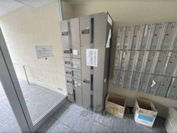 宅配ボックス