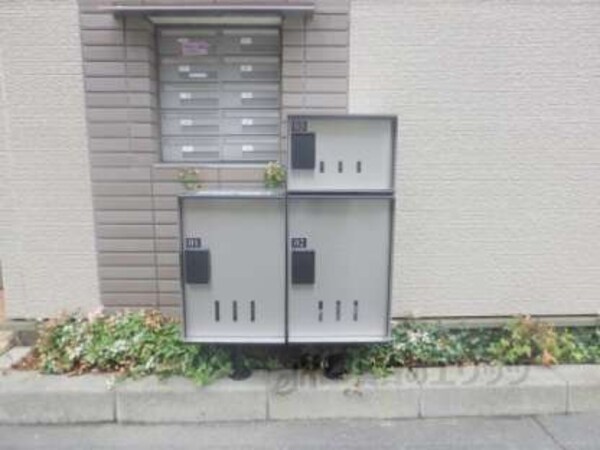 宅配ボックス