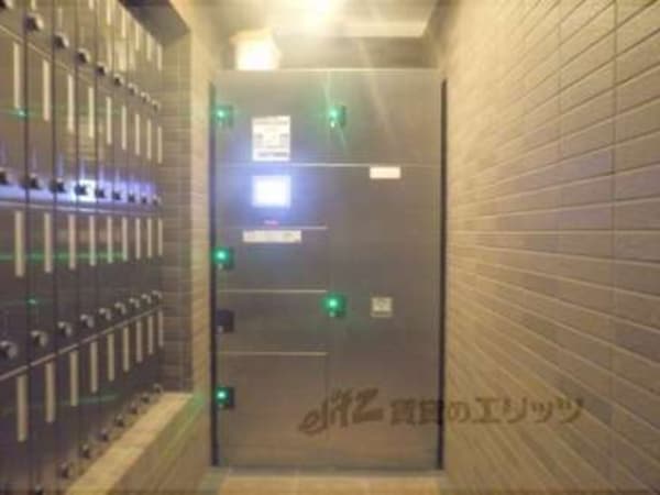 宅配ボックス