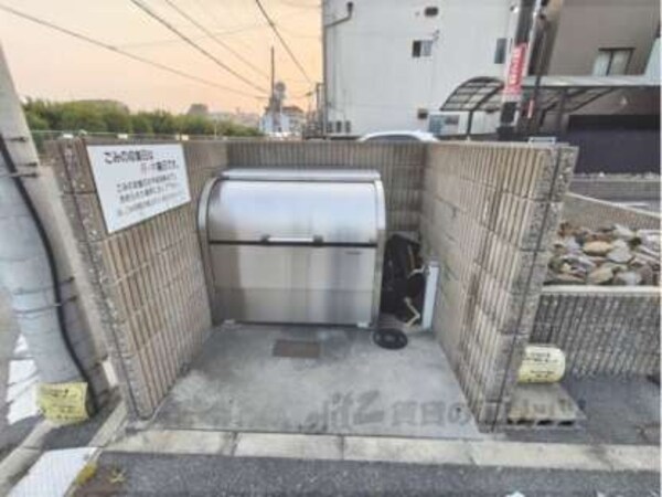 ゴミ置き場
