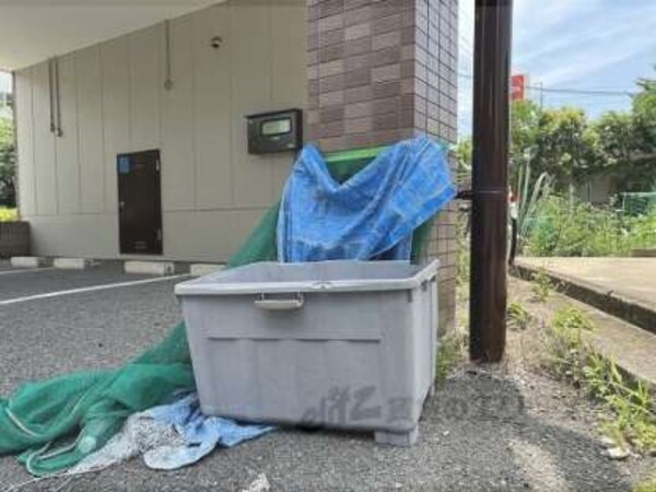 ゴミ置き場