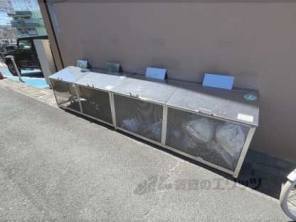 ゴミ置き場