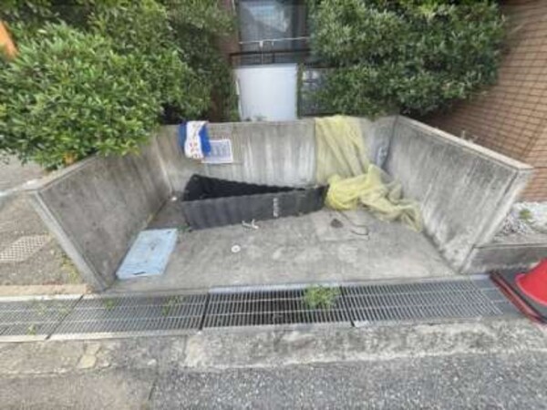 ゴミ置き場