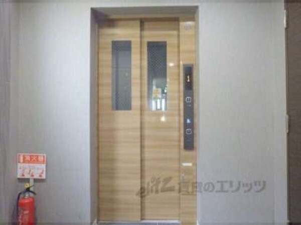 エレベーター