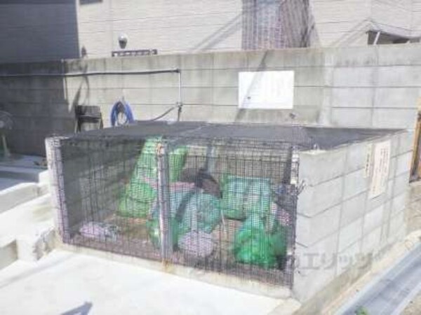 ゴミ置き場