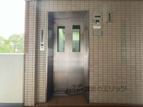 エレベーター
