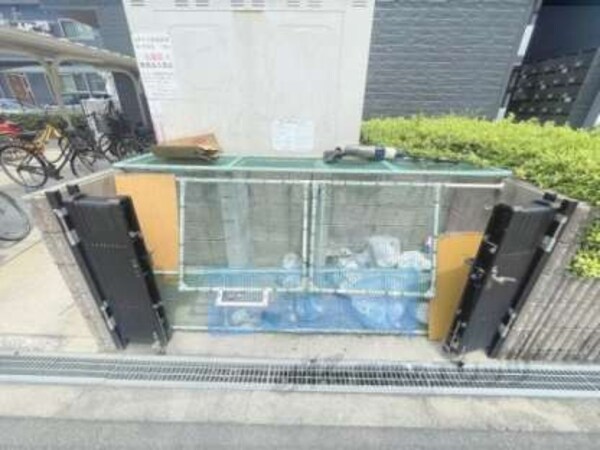 ゴミ置き場