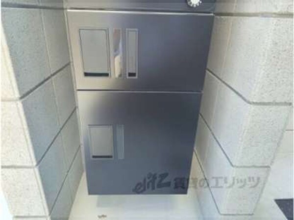 宅配ボックス