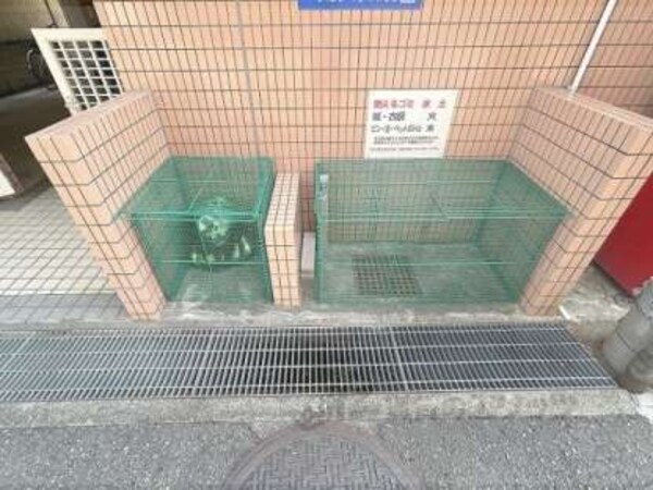 ゴミ置き場