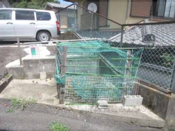 ゴミ置き場