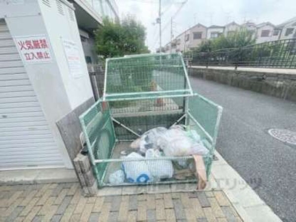 ゴミ置き場