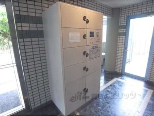 宅配ボックス