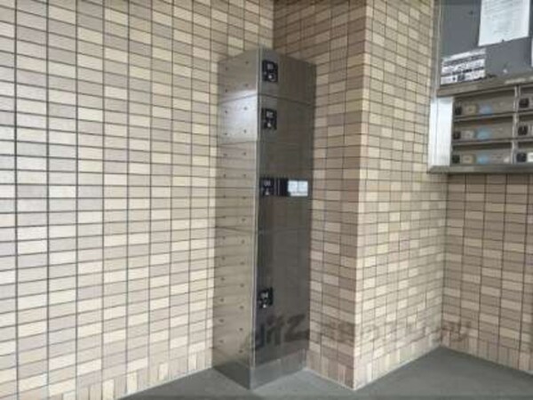 宅配ボックス