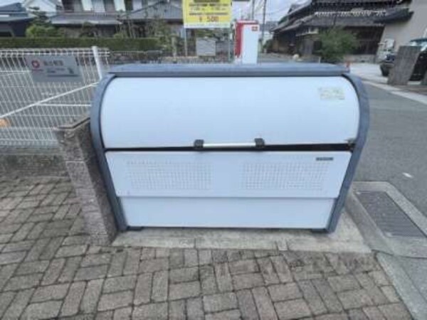 ゴミ置き場