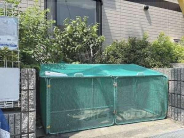 ゴミ置き場