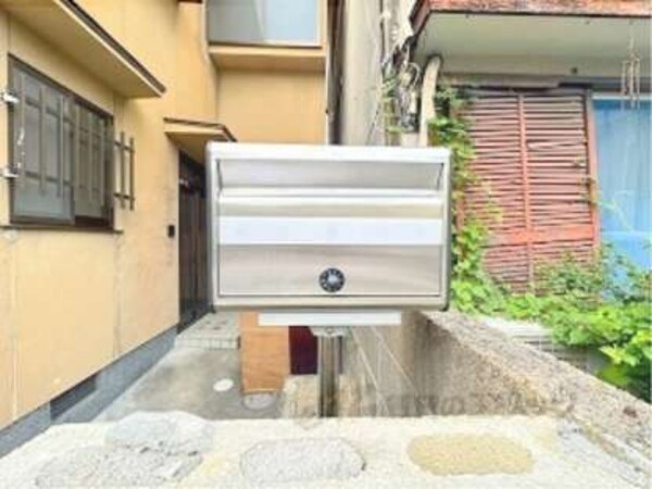 ポスト