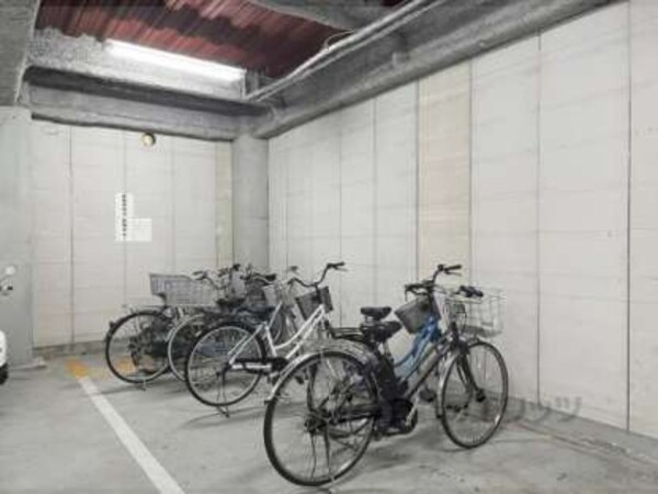 駐輪場