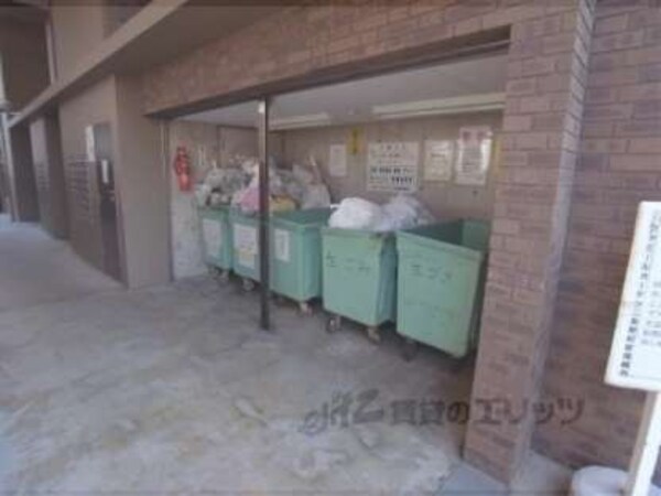 ゴミ置き場