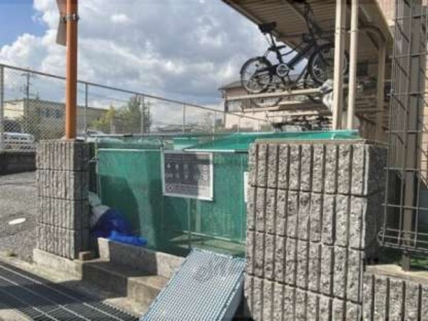 ゴミ置き場