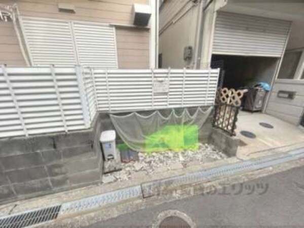 ゴミ置き場