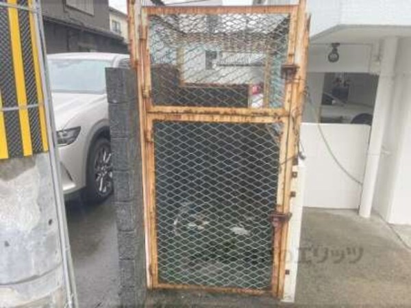 ゴミ置き場