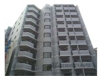 大晋メゾネ四条大宮の外観写真