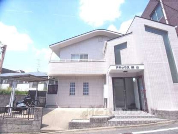 外観写真(正面)