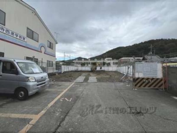 建築中(外観)