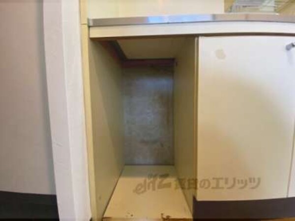 冷蔵庫置場