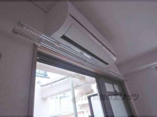 カーテンレール