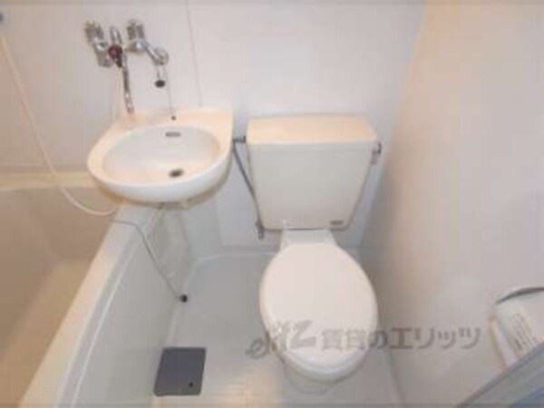 ユニットバス(トイレットペーパー置けます。)