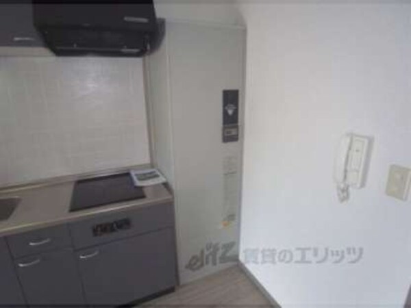 電気給湯器(オール電化ですので電気給湯器あります。)