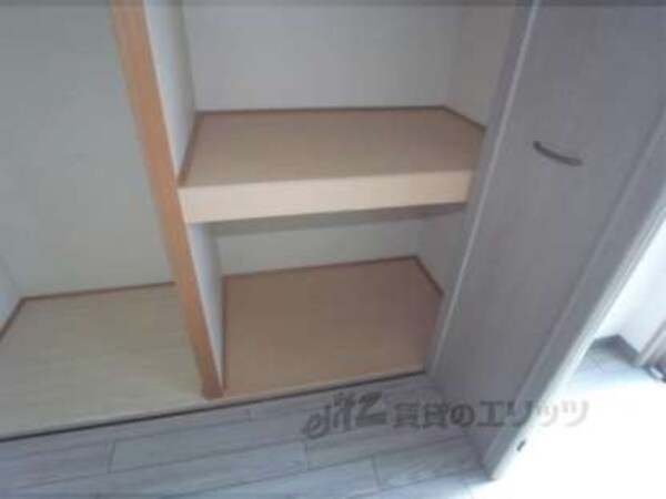 収納(段があるのは便利ですね。)