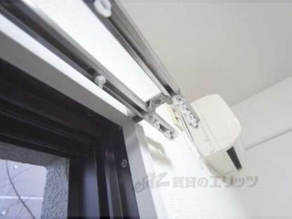 カーテンレール